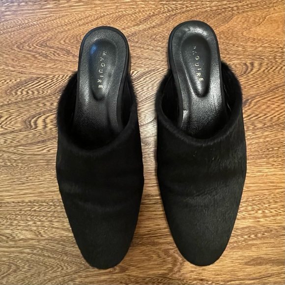 Maguire Como Mules Black Ponyhair - Picture 2 of 5